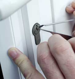 Safe Key Store Kansas City, MO 816-826-3123 Safe Key Store Kansas City, MO 816-826-3123